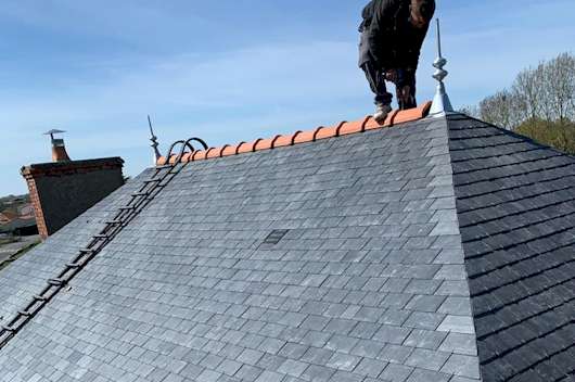 Gouttières 28 Pose de tuiles 28